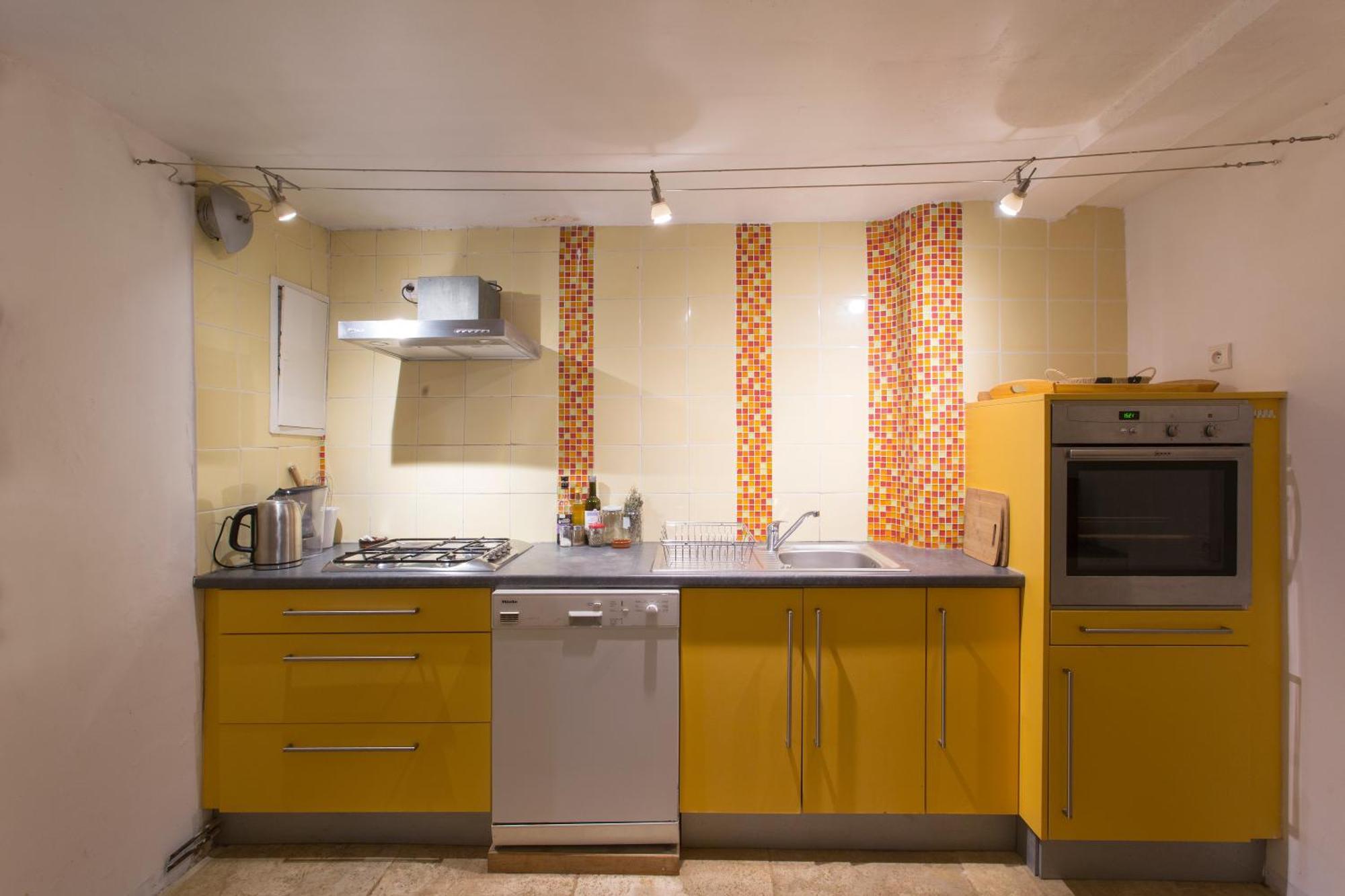 Mas Des Claparedes Montoulieu  部屋 写真